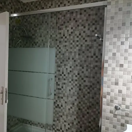 T1, Acolhedor A 2 Min Da Com Ac Apartment *