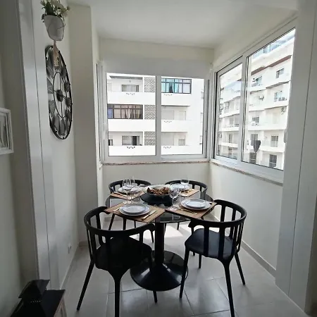 Apartment T1, Acolhedor A 2 Min Da Com Ac Armacao de Pera